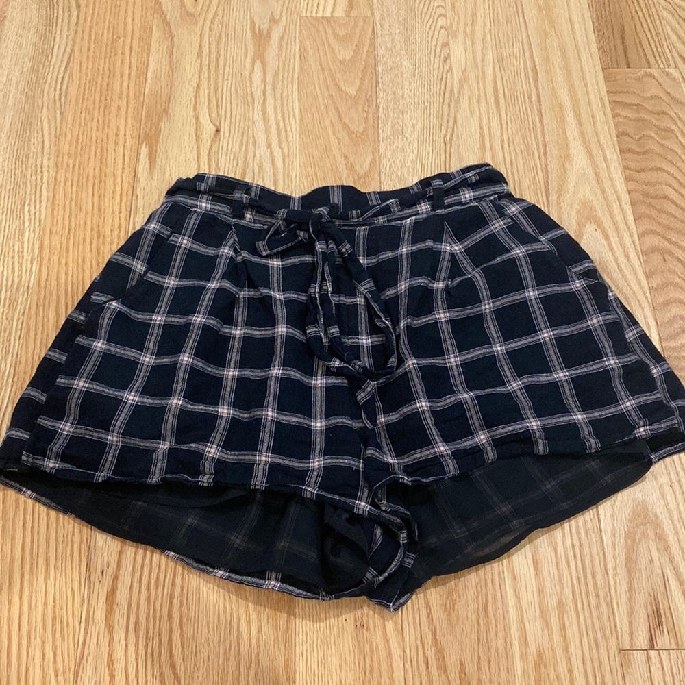 American Eagle Plaid Paperbag Shorts